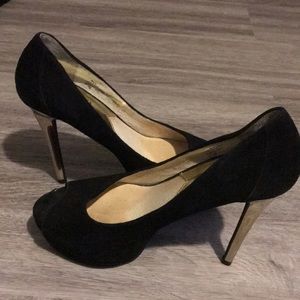 Michael Kors suede pumps